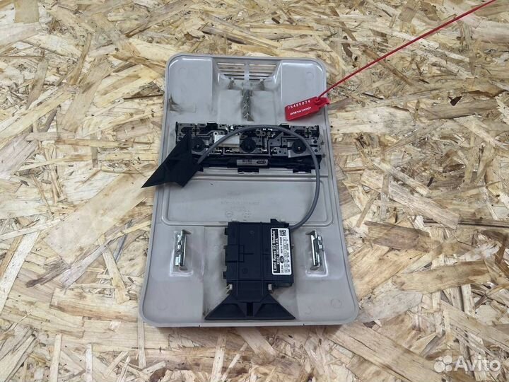 Фонарь салона (плафон) Land Rover Range Rover