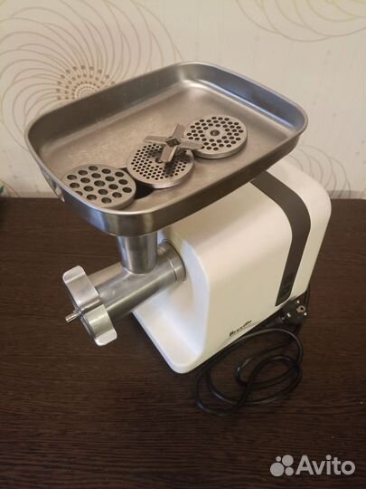 Мясорубка электрическая