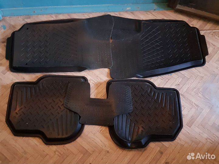 Автомобильные коврики резиновые