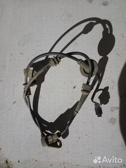 Датчик абс передний левый nissan almera classic