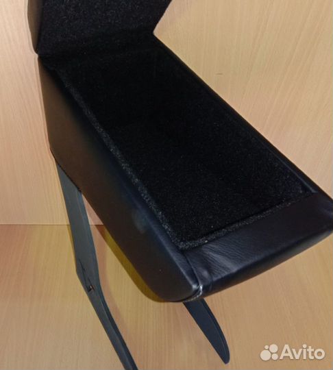 Подлокотник Skoda Octavia Tour (экокожа)