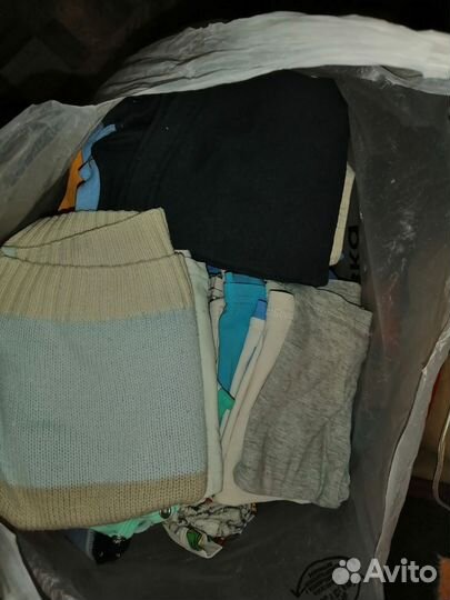 Детские вещи на мальчика от 1года. Бесплатно