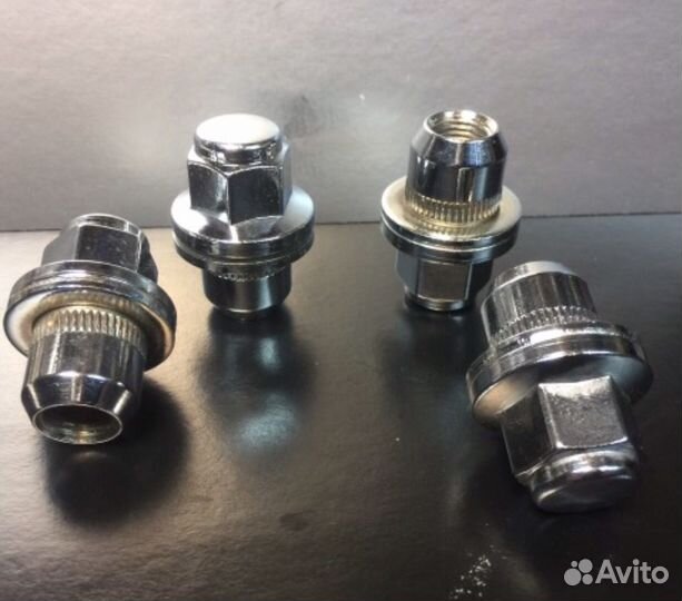 Гайки колесные Range Rover Land Rover