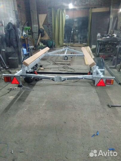 Прицеп легковой