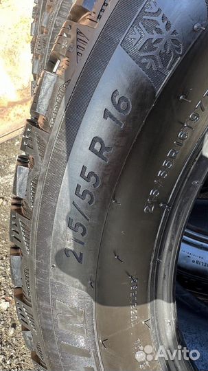 Michelin X-Ice North 4 215/55 R16