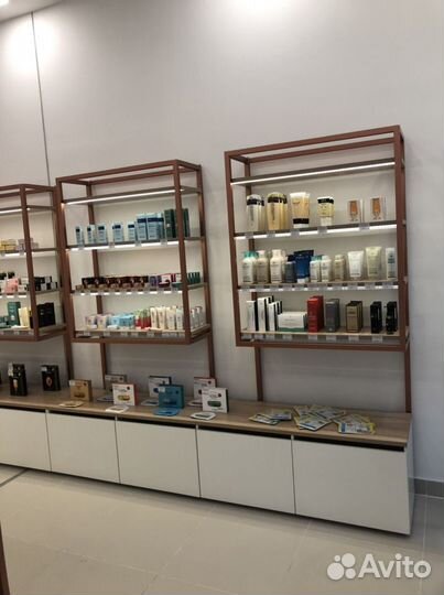 Мебель для магазинов косметики, Стеллажи торговые