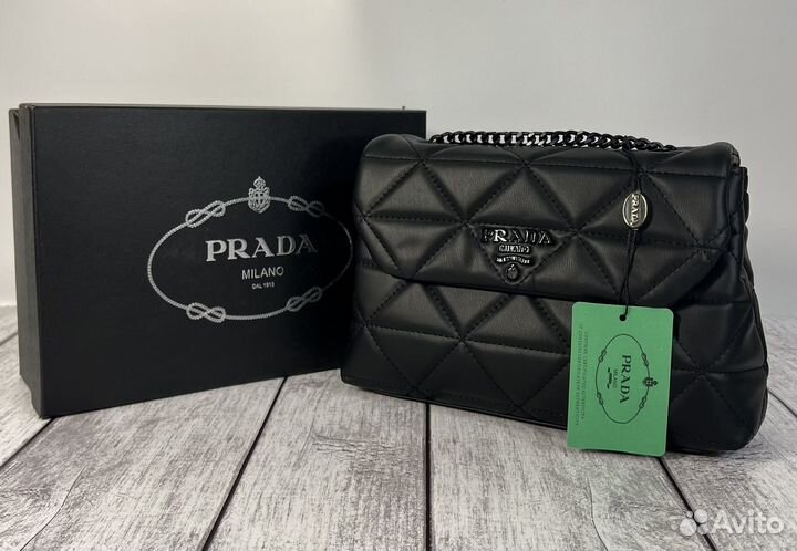 Сумка prada натуральная кожа