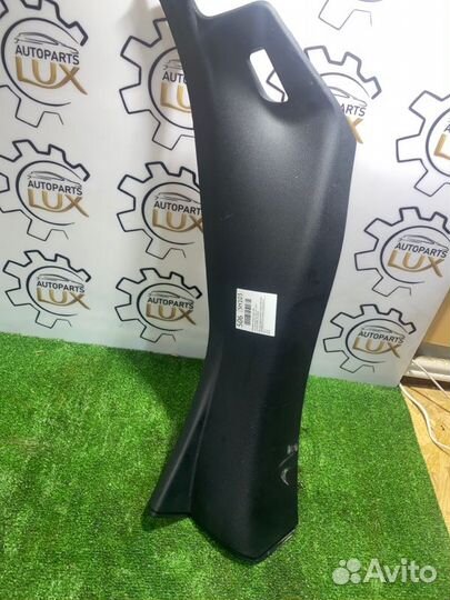 Обшивка салона задняя левая Mini Countryman F60