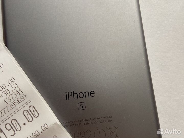 Телефон iPhone 6s