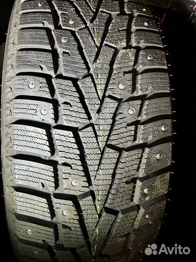 Roadstone Winguard WinSpike 225/55 R17 101T
