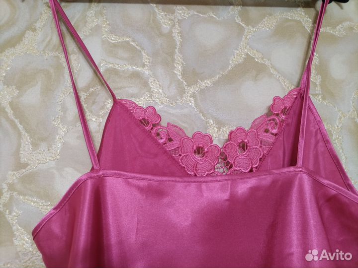 Шелковая ночная сорочка