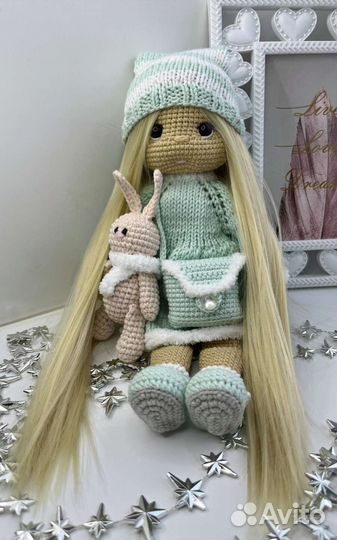 Кукла ручной работы с одеждой