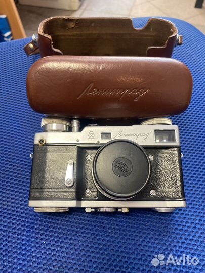Плёночный фотоаппарат Ленинград