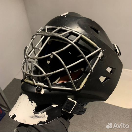Вратарский хоккейный шлем взрослый