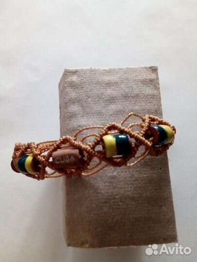 Плетеный браслет с инкрустацией