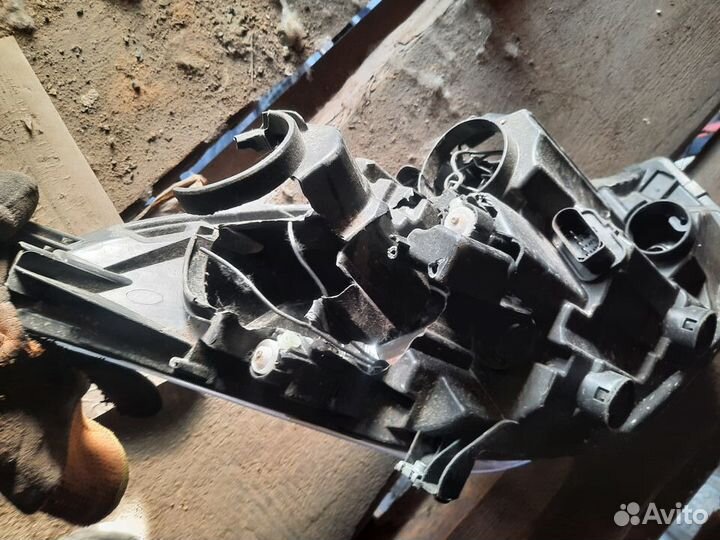 Фара левая Chery Tiggo 4 2020 разбит корпус