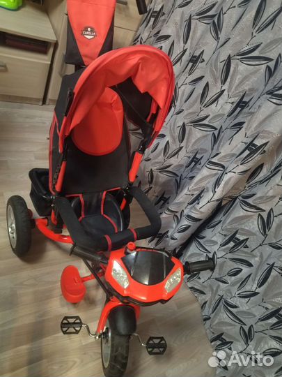 Трехколесный детский велосипед c ручкой