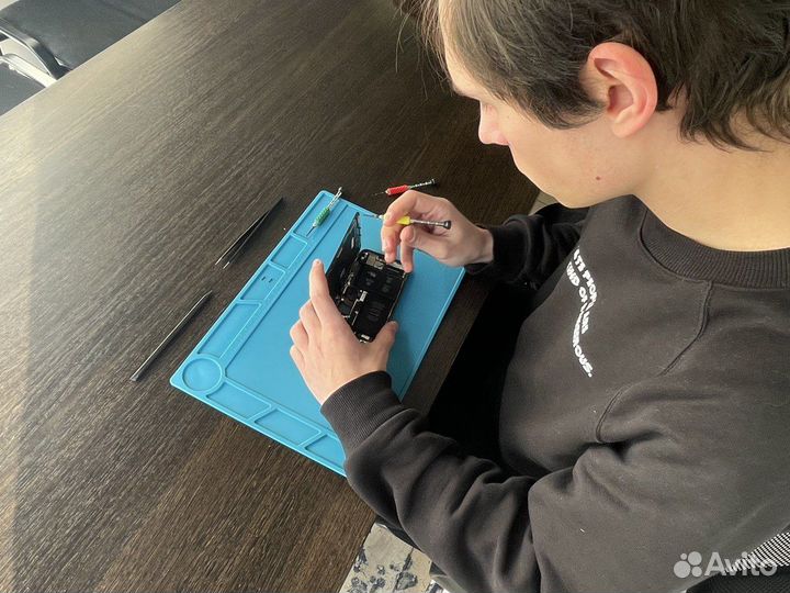 Ремонт смартфонов iPhone Android