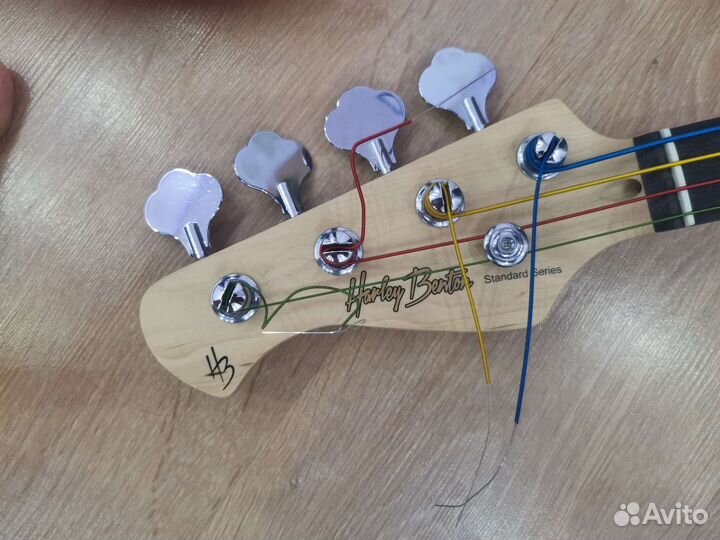 Бас гитара (леворукая) комплект