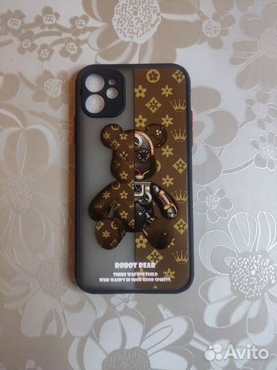 Чехол на iPhone 11
