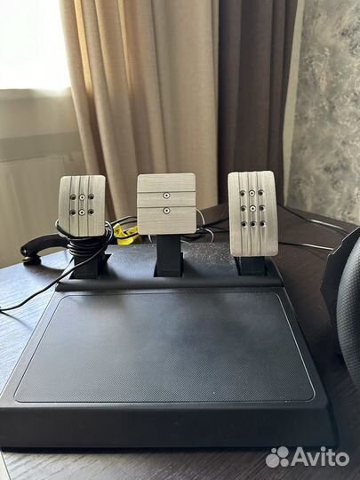 Игровой руль thrustmaster t300 gt