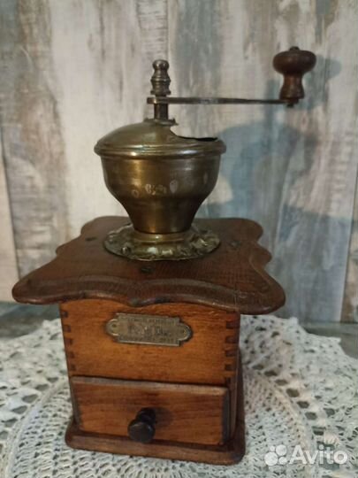 Антикварные кофемолки