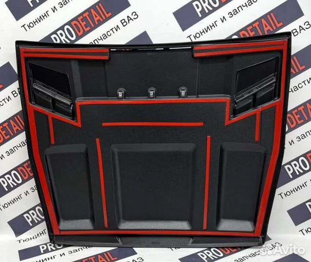 Пластиковый воздухозаборник на капот