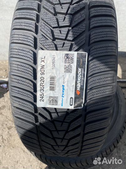 Hankook Winter I'Cept Evo 3 W330A 275/30 R20 и 245/35 R20
