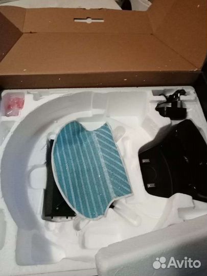 Робот пылесос polaris