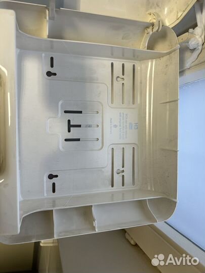 Диспенсер для бумажных полотенец Tork h3