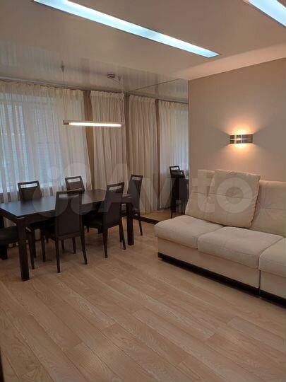 4-к. квартира, 76 м², 1/9 эт.