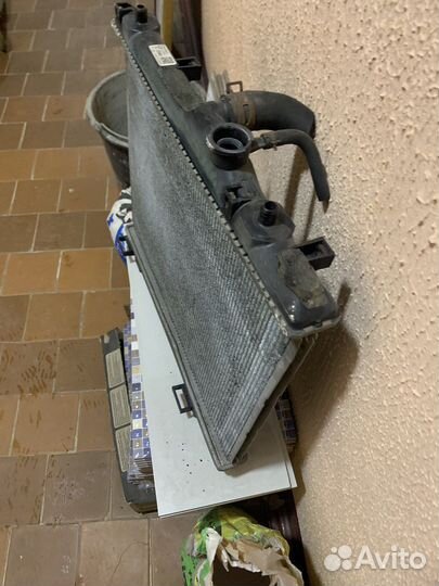 Радиатор охлаждения Suzuki splash