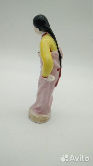 Статуэтка «Китайская девушка», Китай, высота 14 см