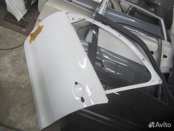 Дверь передняя левая правая vw polo 2 2020