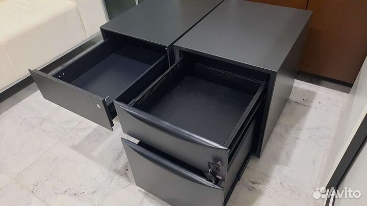 Тумбы, инструментальные металл Knoll