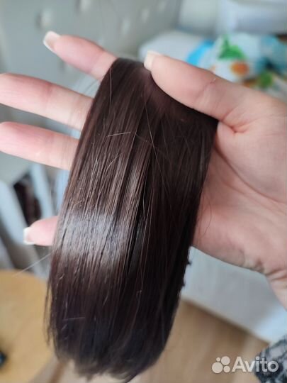 Волосы на заколках