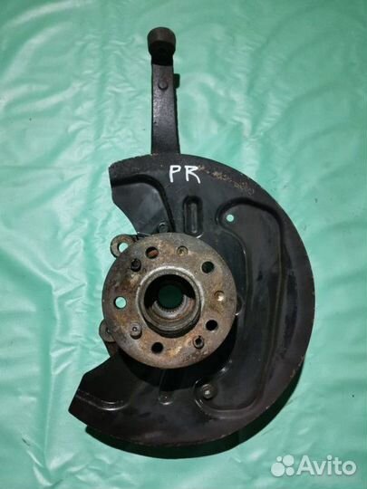 Поворотные кулаки переднее Mercedes-Benz M W164