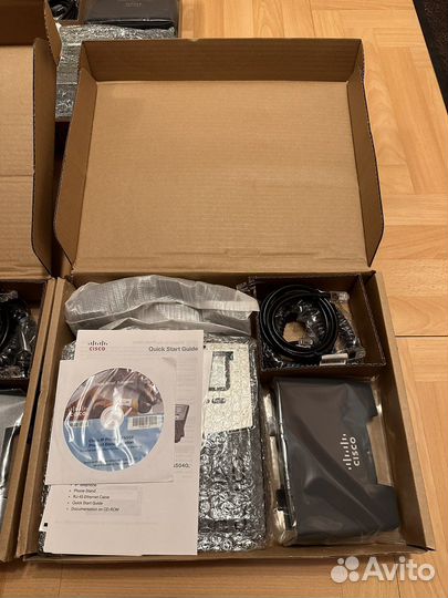 Телефоны Cisco SPA502G новые