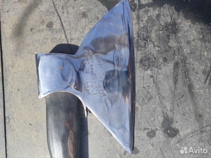 Топор старинный