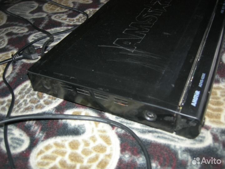 DVD плеер amstr advd-928X включается
