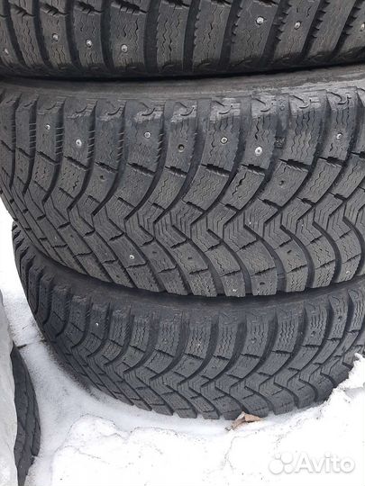 Michelin Maxi Ice 235/65 R17 108T