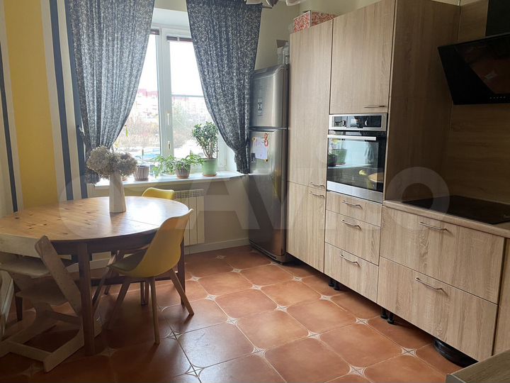 2-к. квартира, 53,2 м², 2/5 эт.