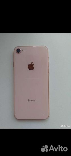 Телефон iPhone 8