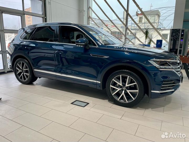 Volkswagen Touareg 3.0 AT, 2022, 1 км