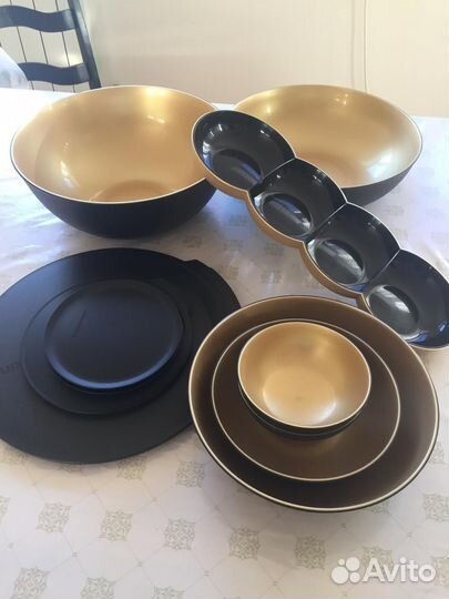 Посудa Tupperware