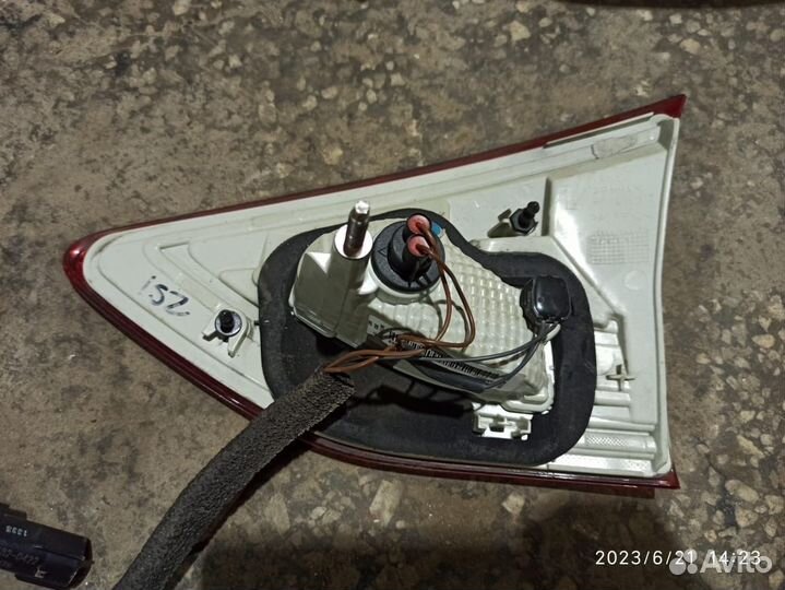 Стоп сигнал Б/У CV4413A603B