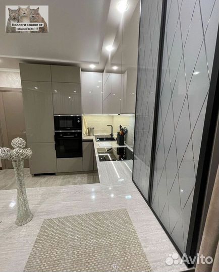 Кухонный гарнитур угловой