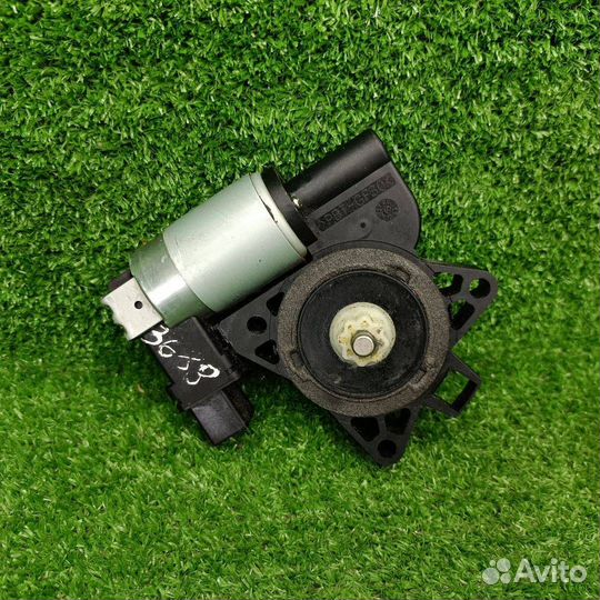 Моторчик стеклоподъемника задний левый Mazda 3 BK