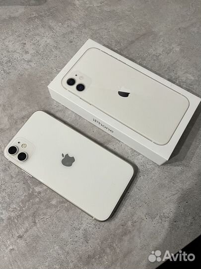 iPhone 11, 64 ГБ
