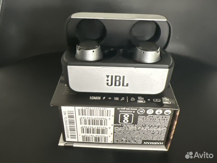 Блютуз наушники JBL Reflect flow